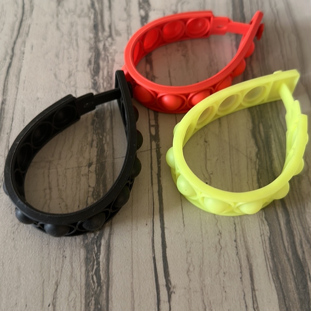 Glow in The dark Pop Socket Bracelets set of 3